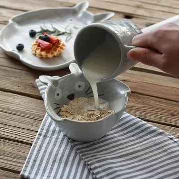 TOTORO CERAMIC DINNERWARE SET..