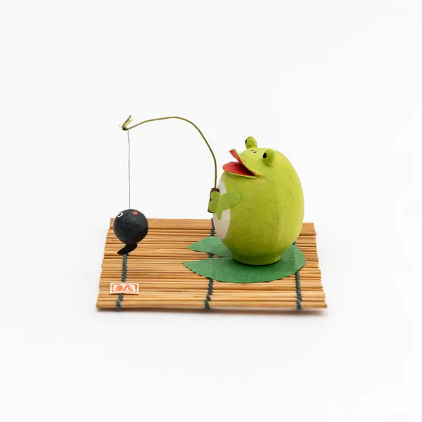 Ryukodo Handmade Washi Fishing Frog Figurine