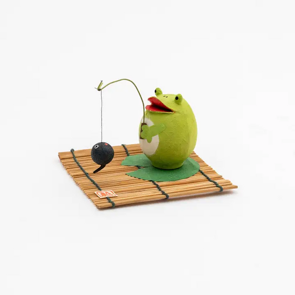 Ryukodo Handmade Washi Fishing Frog Figurine